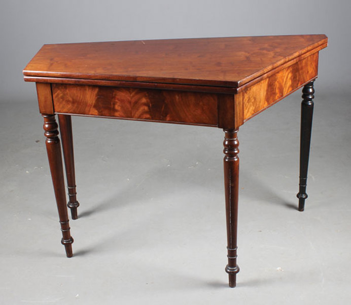 Spillebord i mahogni, 1800 t.