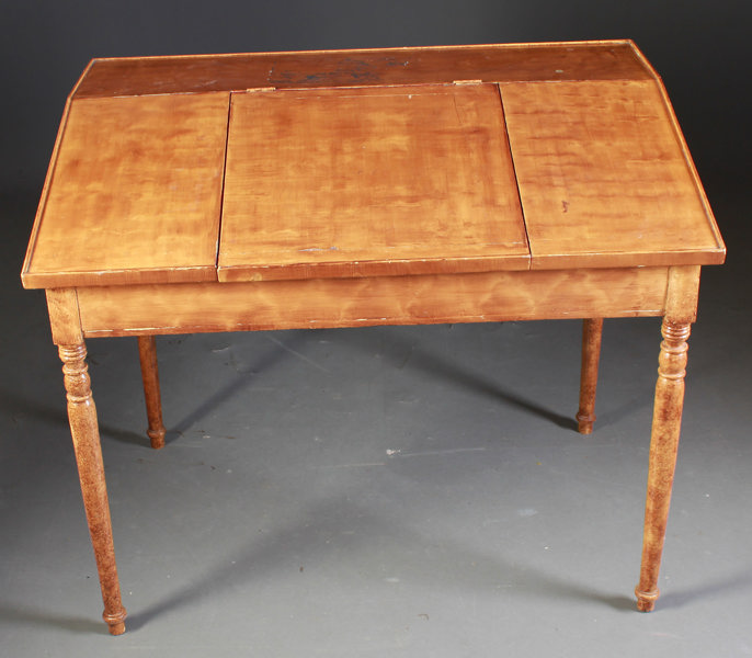 Ådringsmalt skrivebord