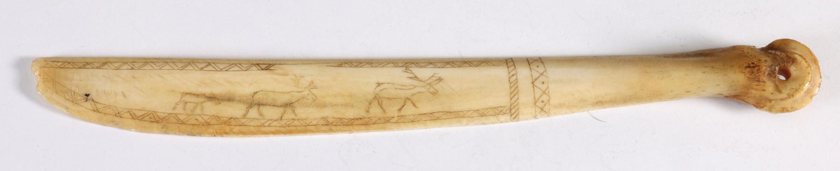 Samisk brevkniv av horn.
