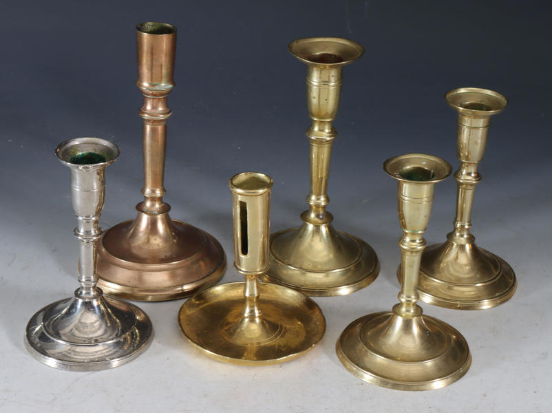 6 lysestaker i messing, 1800 t.