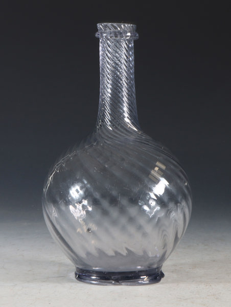 Karaffel i grålig glass, 1800 t.