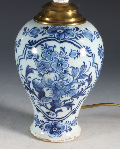 Krukke(lampe) dekorert i blått, Delft 1700 t.