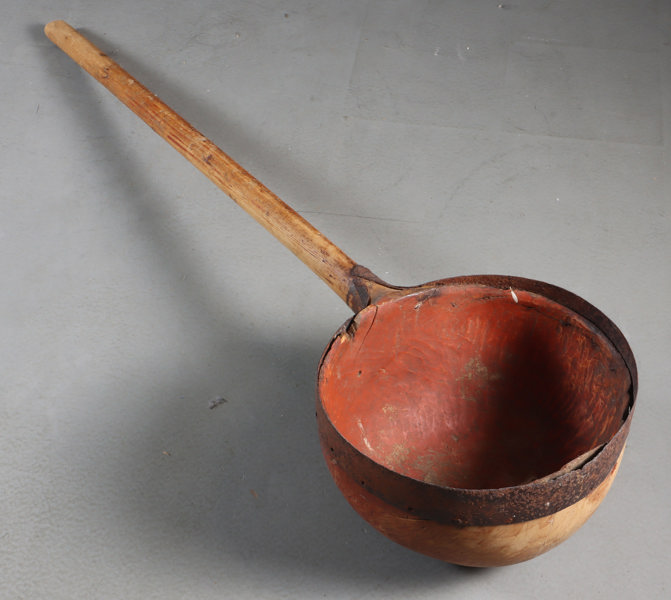 Stor rødmalt øse, 1800 t.
