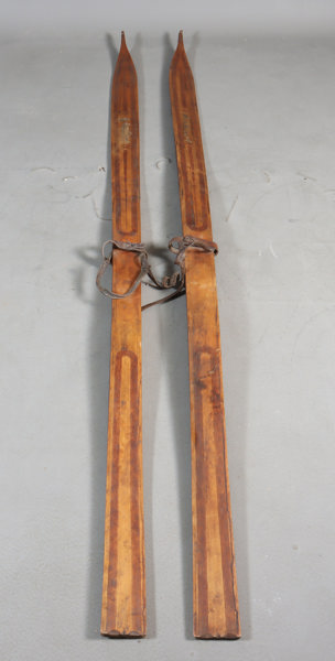 Et par ski, tidlig 1900 t.