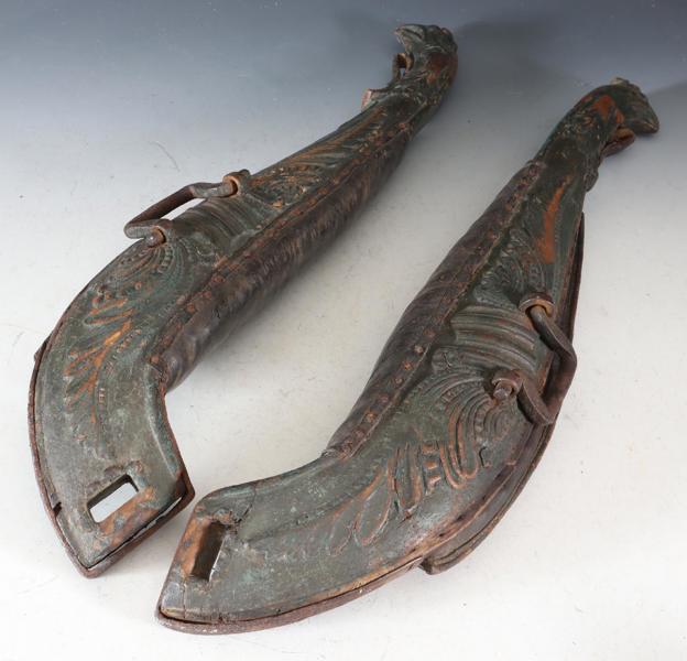 Et par utskårede bogtrær, 1700 t.