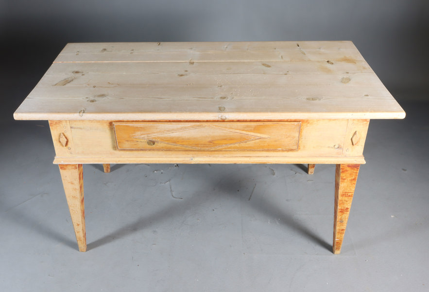 Malt bord, 1800 tallet.