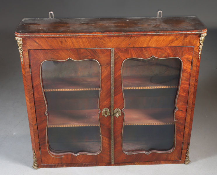 Hengeskap med glassdører, 1800 t.