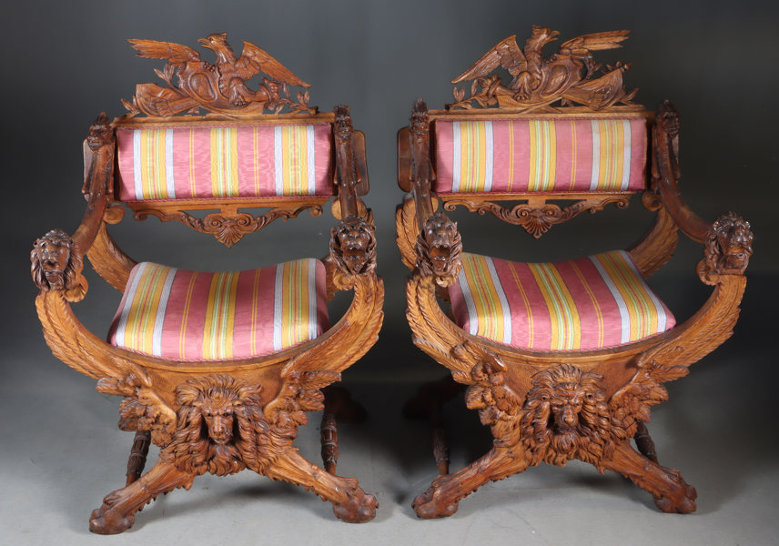 Et par utskårede armstoler, 18/1900 t.