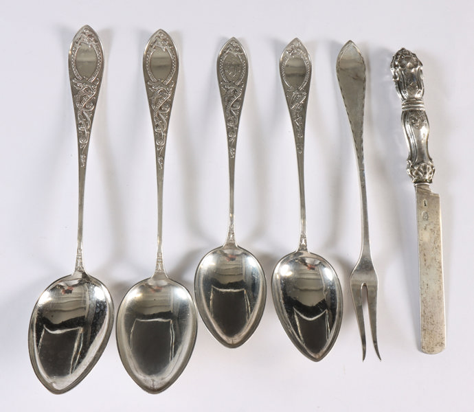 6 deler bestikk i sølv, 18/1900 t.