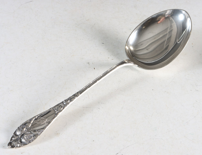 Stor skje i sølv, Opphøyet rose.