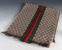 Gucci skjerf, ull og silke.