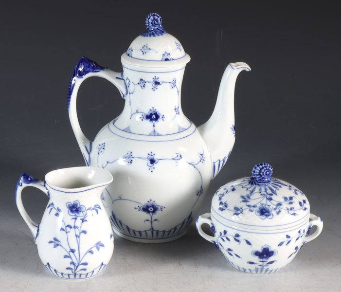 Kanne og fløtesett, stråmønster. B&G.