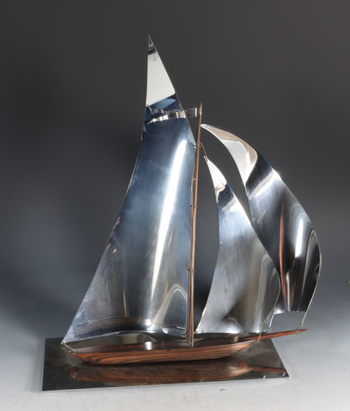 Skulptur, båt. Mo-By