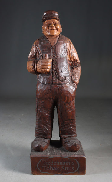 Stor figur i tre, Tiedemanns Tobak.