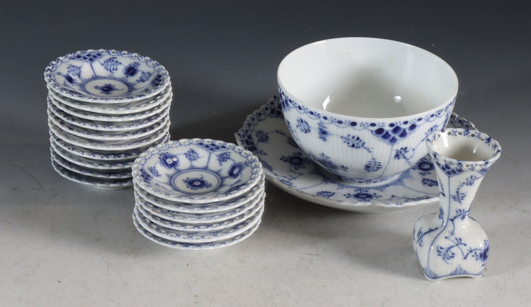 19 deler Musselmalt, Kngl.Dansk.