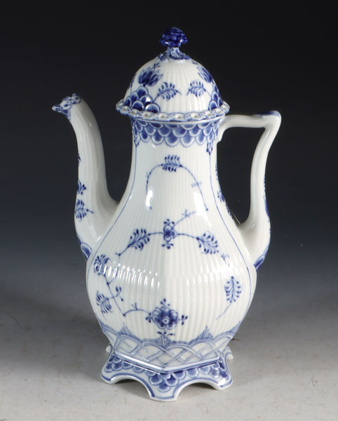 Kanne, Musselmalt Kngl. Dansk.