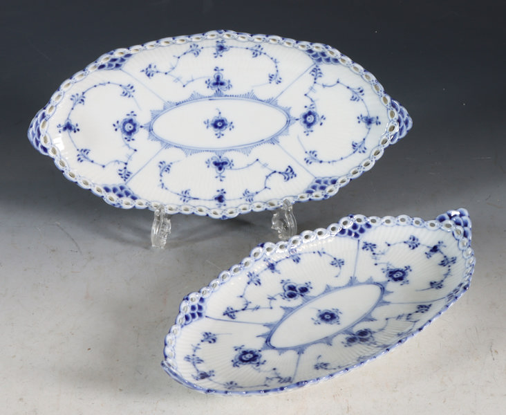 2 ovale skåler, Musselmalt Kngl. Dansk.