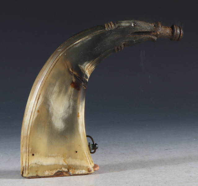 Krutthorn med dyrehode, 1800 t.