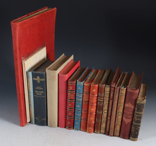 Eske div. bøker. Bl.a. H. Ibsen