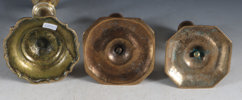 3 lysestaker i messing/bronse, 1700 tallet.