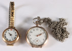 Armbåndsur i gull og lommeur i sølv. 