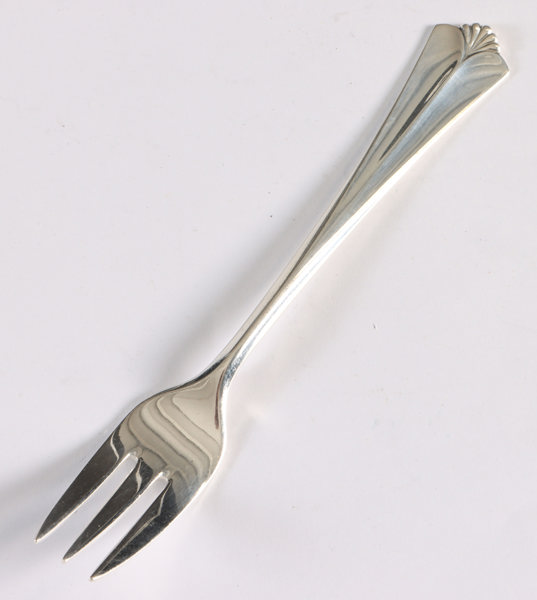 8  kakegafler i sølv, Rådhus med vifte.