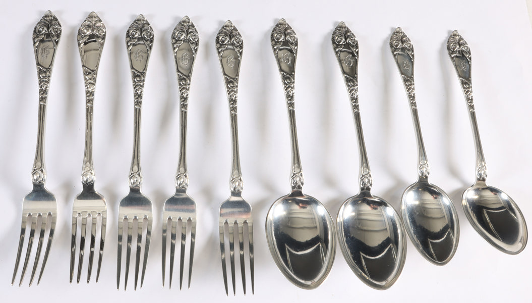 9 deler bestikk i sølv, Opphøyet Rose.