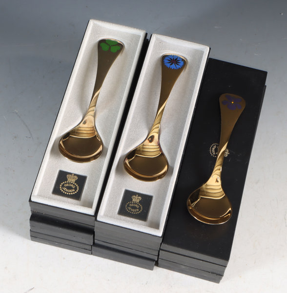 12 årsskjeer i sølv, Georg Jensen.