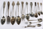 14 diverse deler sølvbestikk.