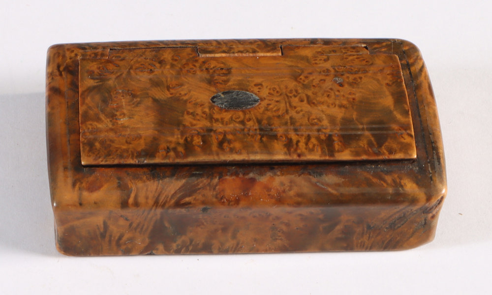 Snusboks i bjerk, 1800 t.