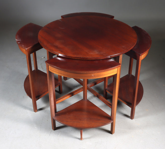 Rundt bord i mahogny, 1800 t.