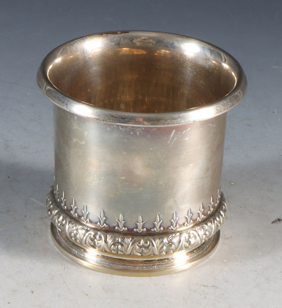 Vase i sølv, Tostrup.