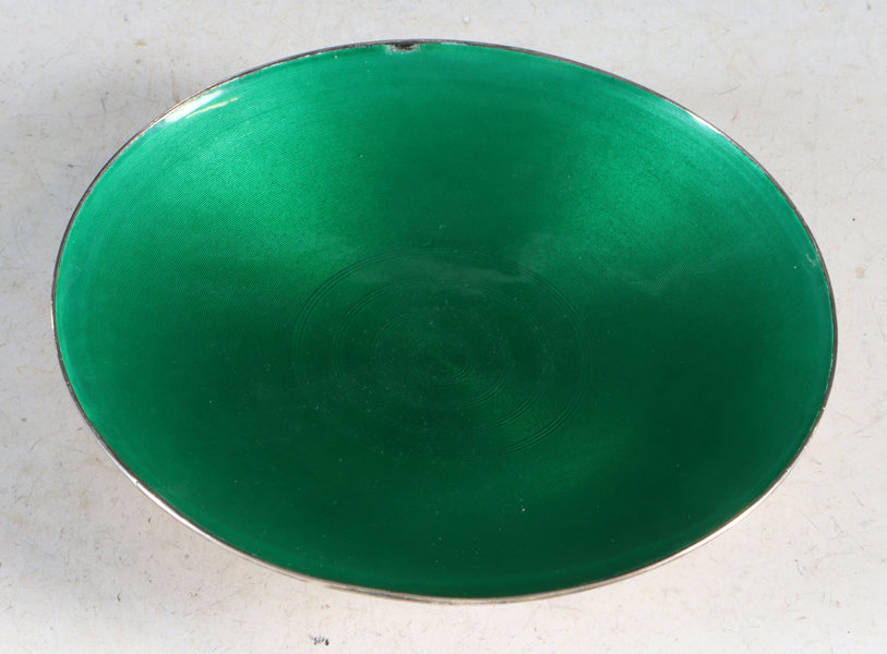 Lite fat i sølv og emalje, Tostrup.