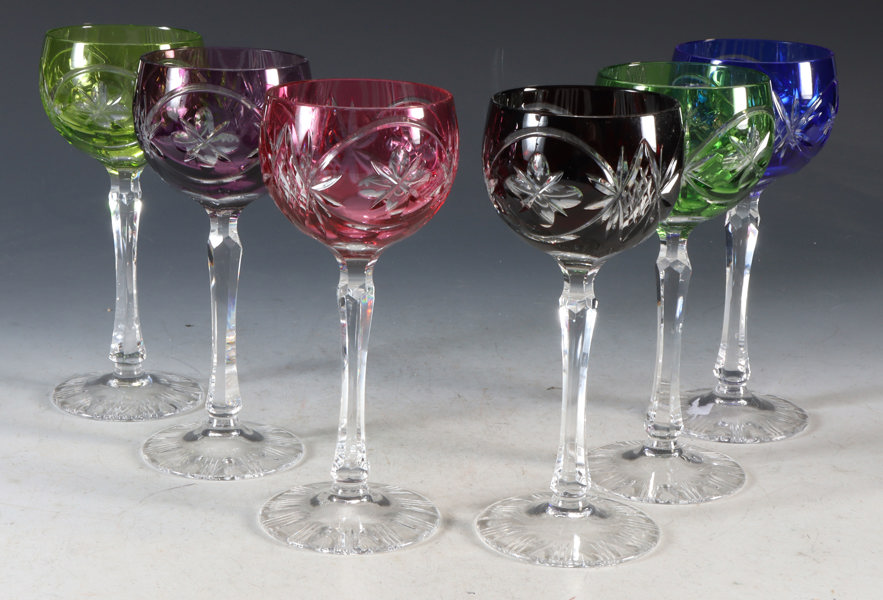 6 vinglass med farget klokke