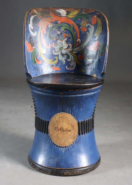 Rosemalt kubbestol, 1900.