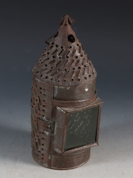 Lykt/skjørtevarmer i blikk, 1800 t. 