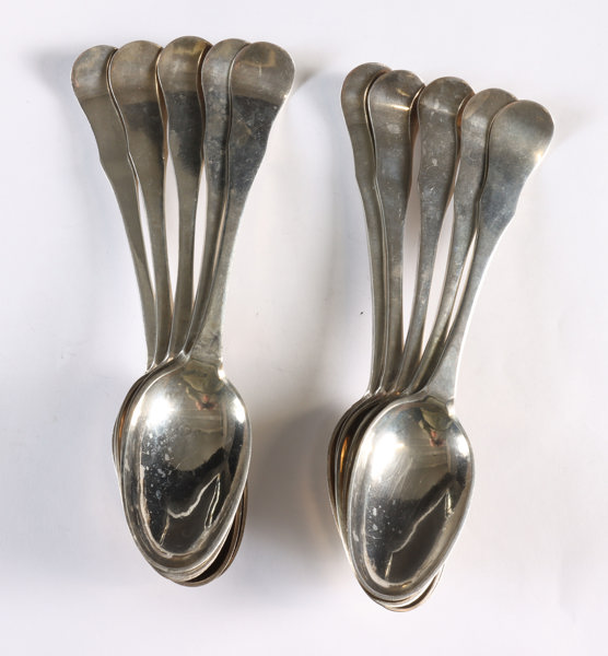 10 skjeer i sølv, Skien 1700 tallet.