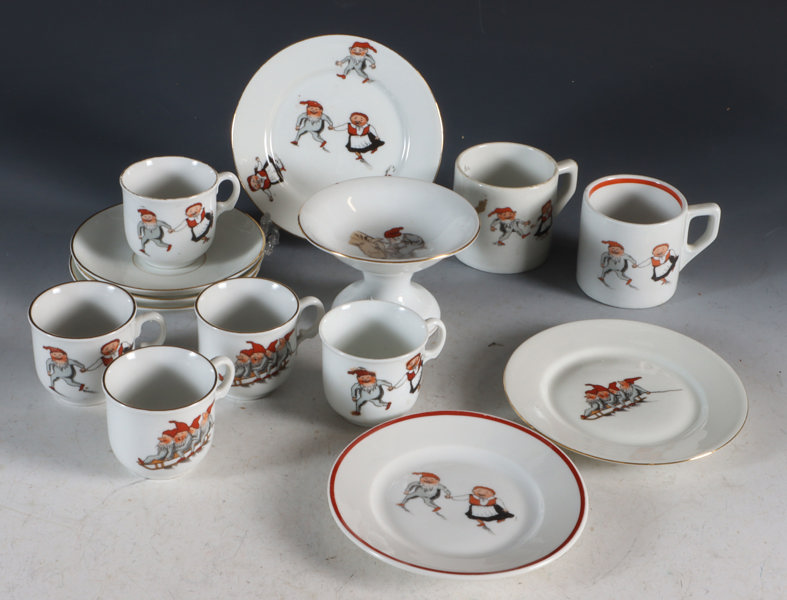 14 deler barneservise, nissedekor. PP