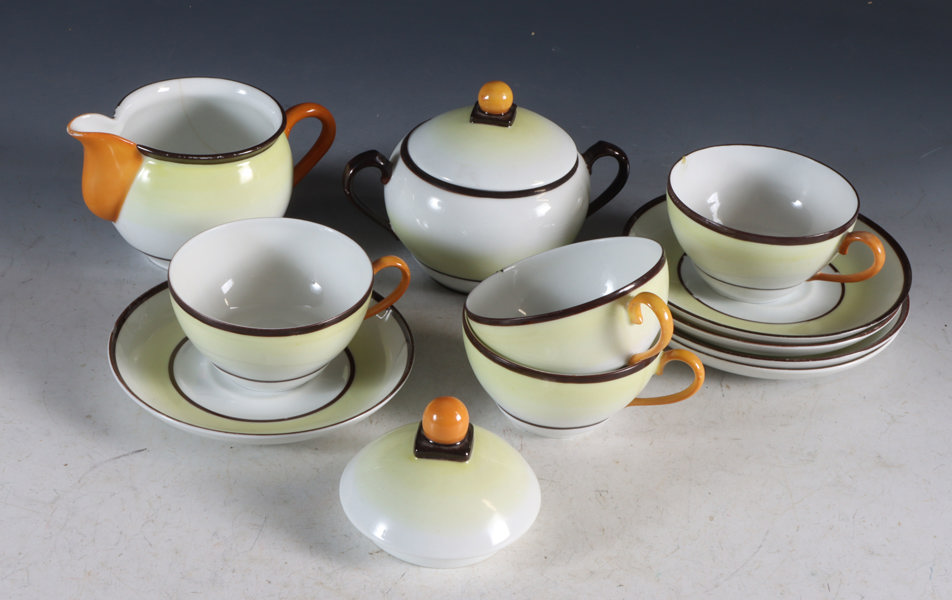 11 deler servise, N. Gulbrandsen. PP