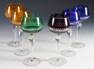 6 vinglass med farget klokke.