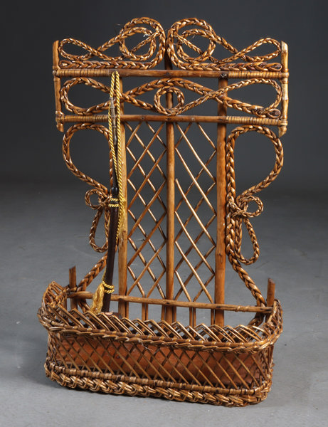 Pipehylle med en pipe.