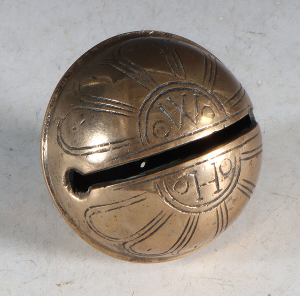 Bjelle i bronse, 17/1800 t.