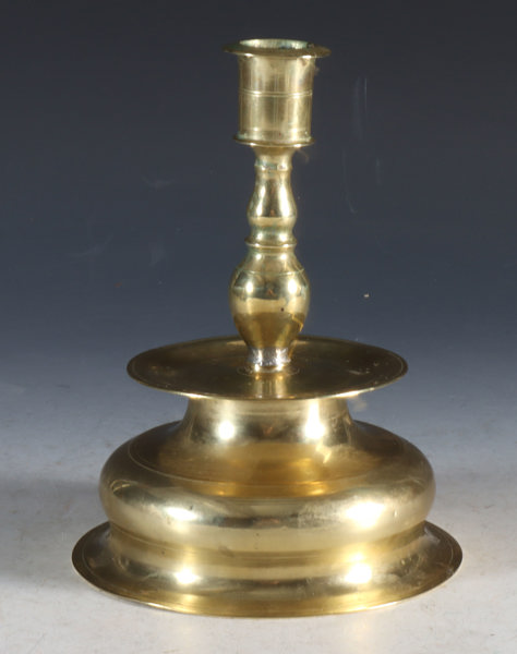 Kåpestake i messing, 16/1700 t.