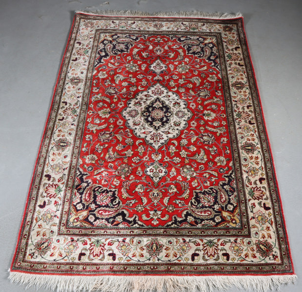 Håndknyttet Persisk silketeppe, Qum.