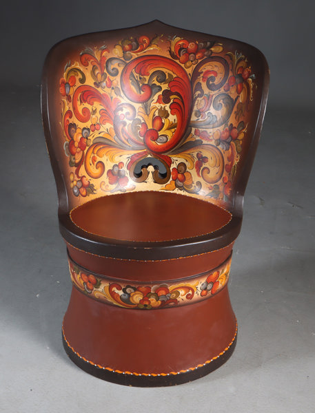 Rosemalt kubbestol, 1900 t.