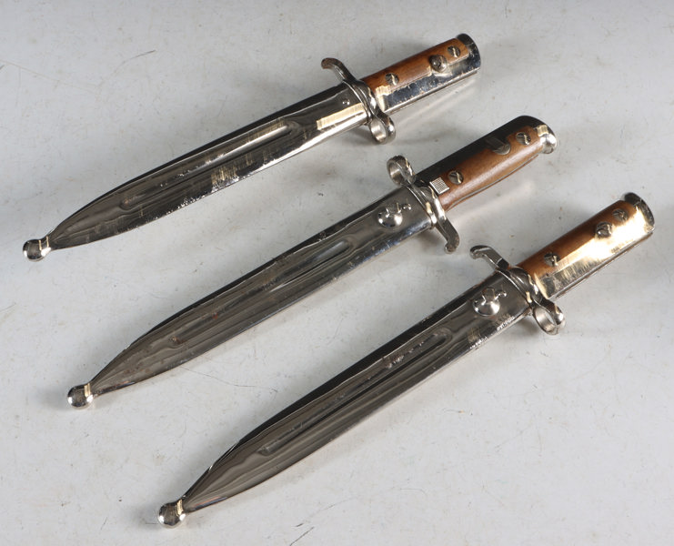 3 bajonetter