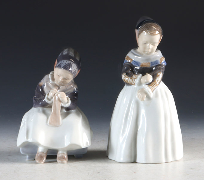 2 figurer i porselen, Kngl. Dansk.