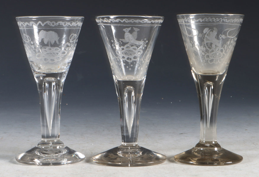 18 drammeglass, nyere Nøstetangen.