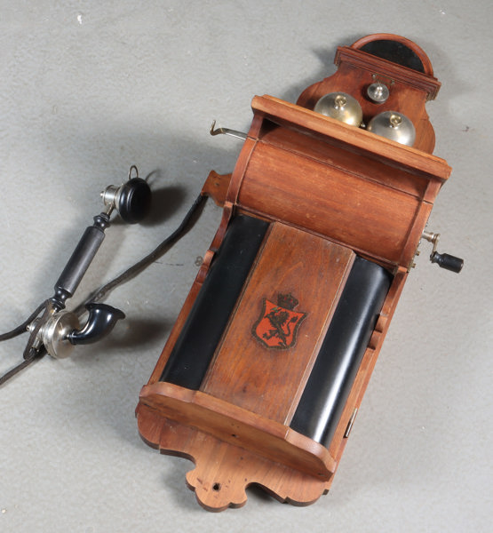 Veggtelefon, Elektrisk Bureau.