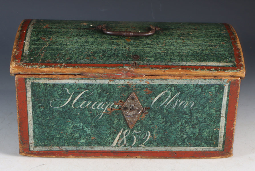 Kisteskrin dekorert innv. i lokket, 1852.